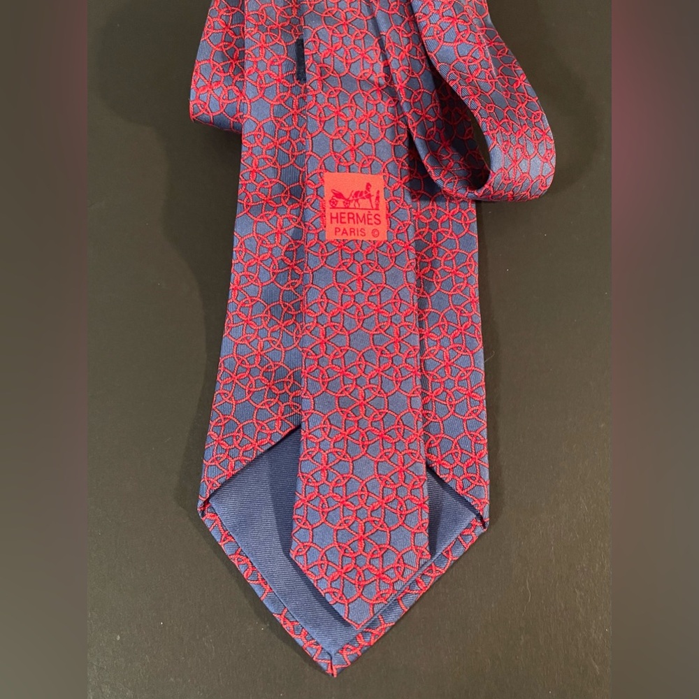 Hermes Silk Necktie with Rope Pattern. Silk 7822 UA. Blue and Red - Picture 4 of 4